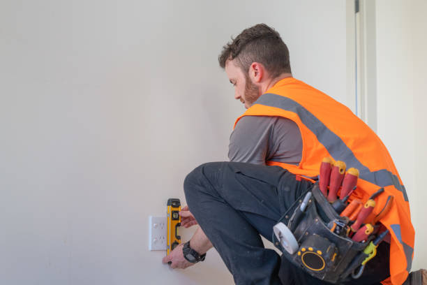 Best Emergency Electrical Repair  in Kaukauna, WI